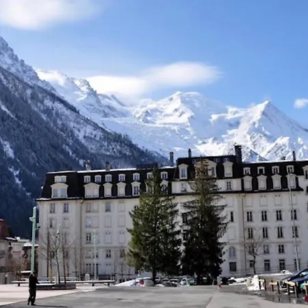 Centre Mont-blanc View Car Park